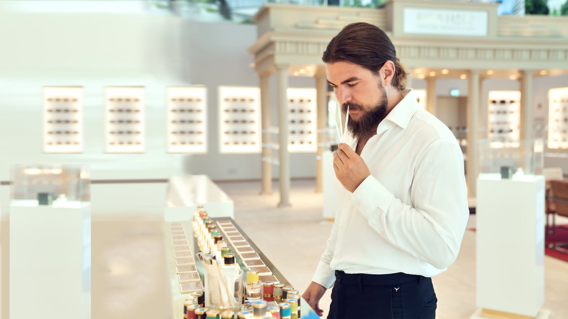Unterschied Eau de Toilette und Eau de Parfum im Vergleich Birkholz Perfume Manufacture